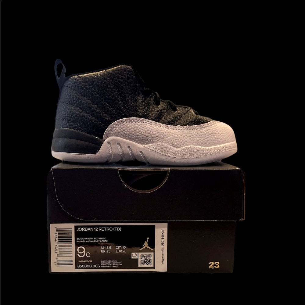 Jordan 12 Retro “Playoffs” (2022)